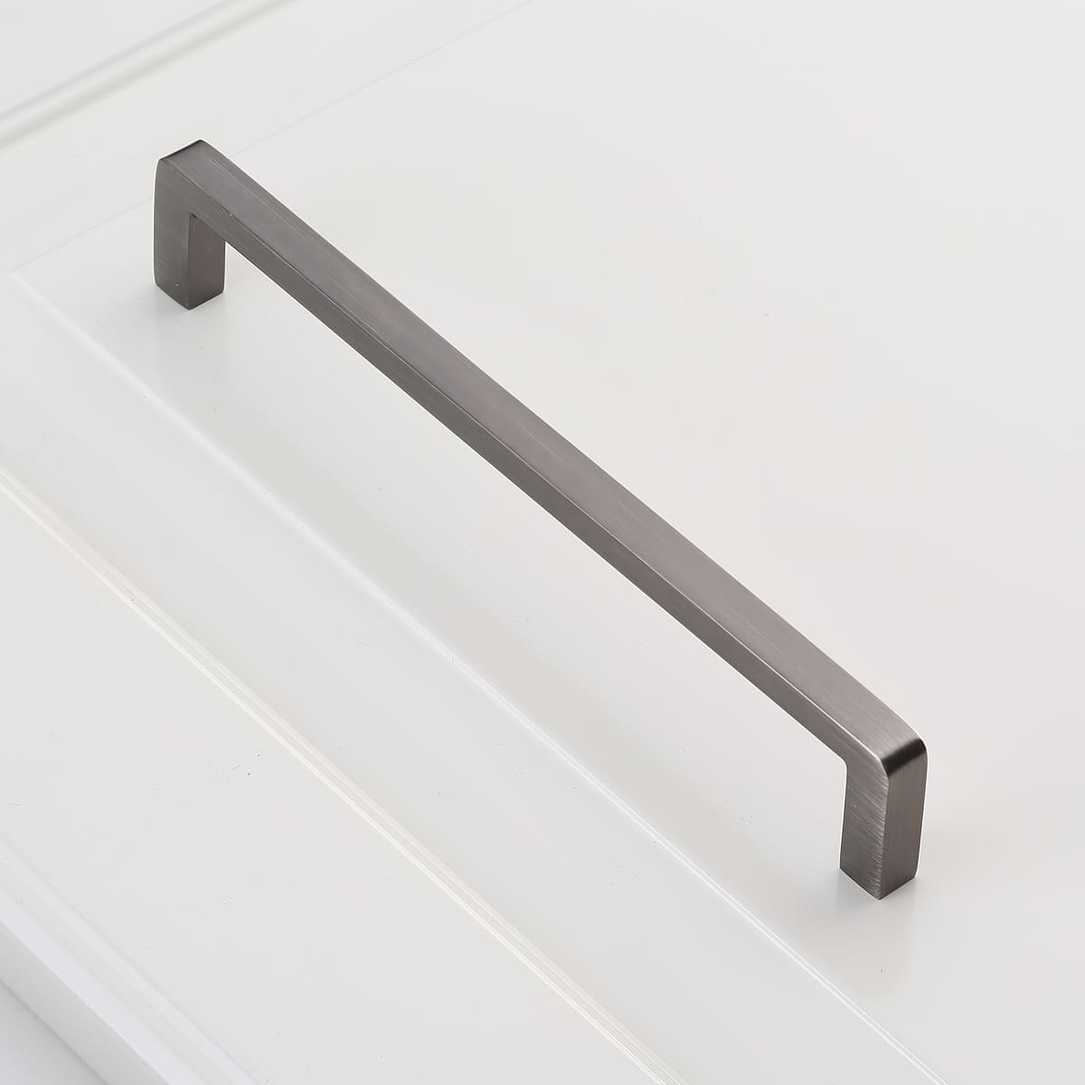 Ручка BAGIO 128 мм, шлифованный титан