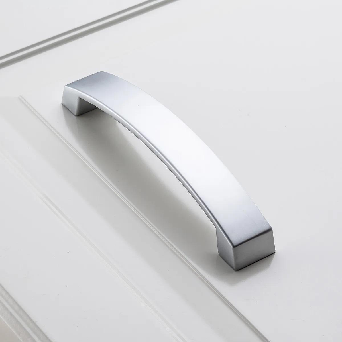 Ручка UZ-G1/160 алюминий