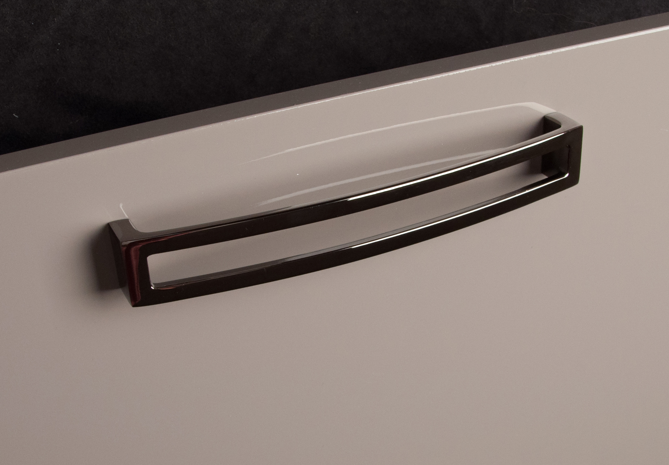 Ручка Split 192мм, черный никель